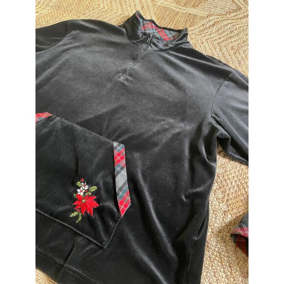 90s Black Poinsettia Embroidered detail Velour Pullover with Plaid contrast - Picture 2 of 7